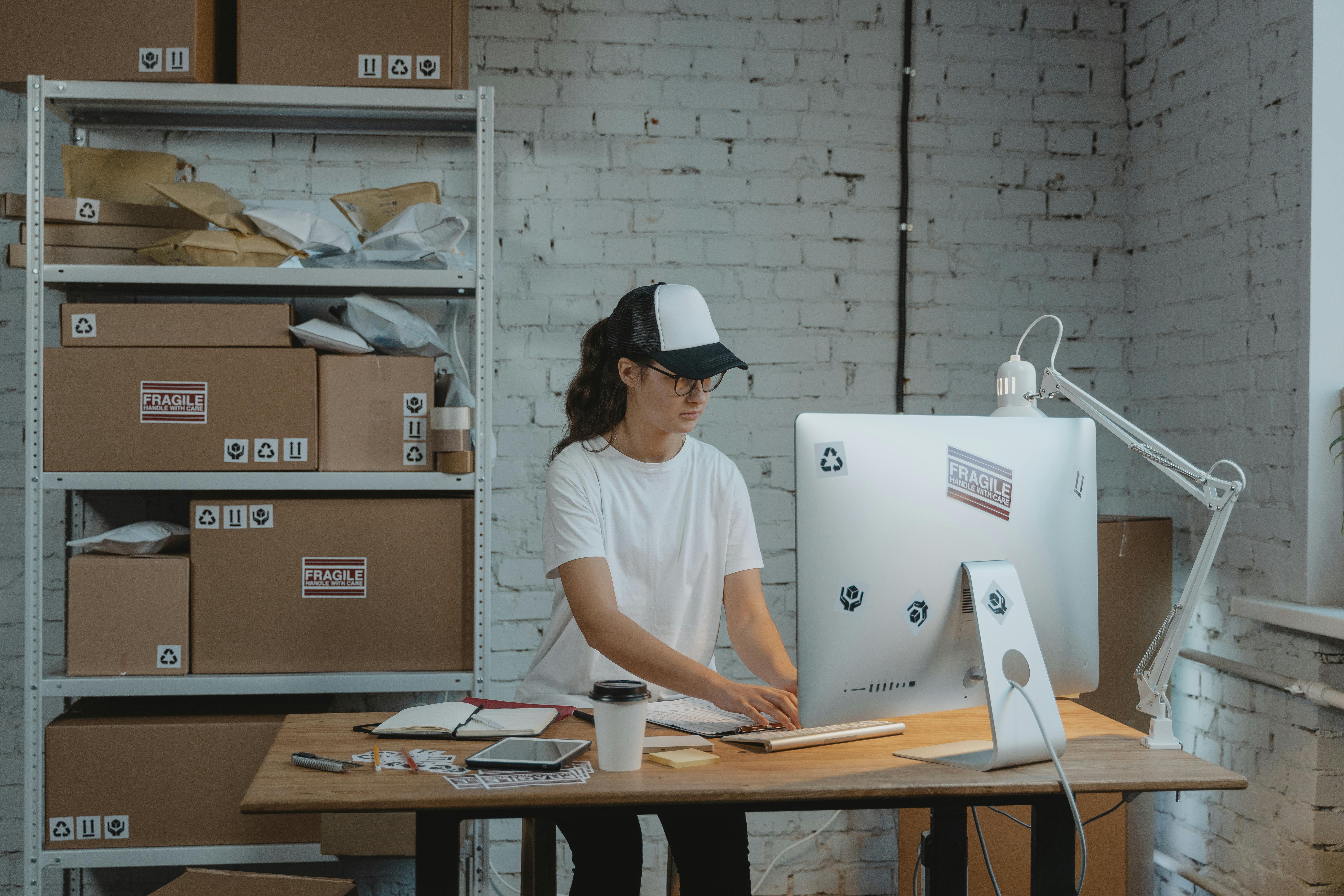 Why E-Commerce Businesses Need High-Quality Packaging Boxes